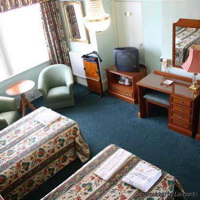 Courtlands Hotel AEGON International Zewnętrze zdjęcie