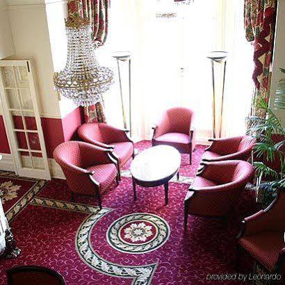 Courtlands Hotel AEGON International Zewnętrze zdjęcie
