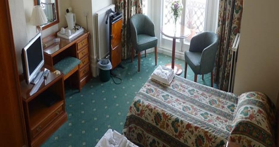 Courtlands Hotel AEGON International Zewnętrze zdjęcie
